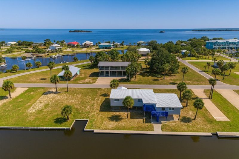 Best Bathroom Remodeling pros in Dover, FL